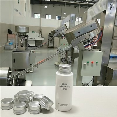 Basisproductielijn voor vochtinbrengende toner met schroefdraaddop